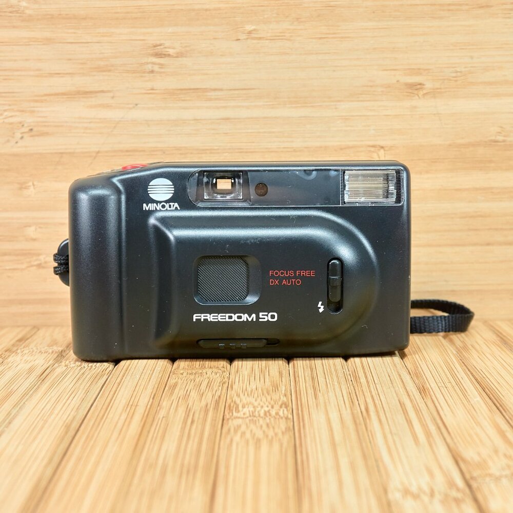 Minolta Freedom 50, Focus Free DX Auto, Point And Shoot 35mm Film Camera